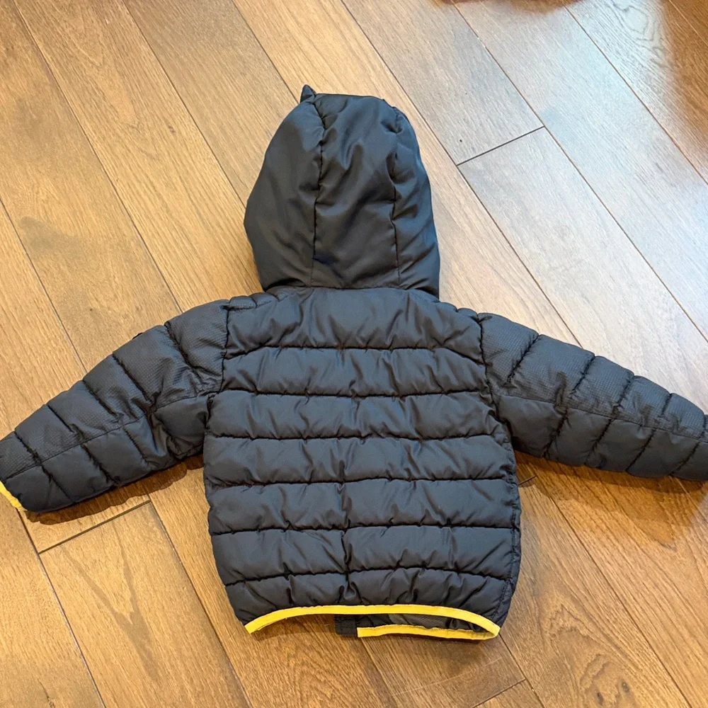 Baby Gap Black and Yellow Hooded Batman Puffer Jacket Size 3 C17-011